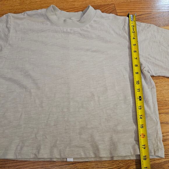 The Drop Cream Short Sleeve T-Shirt Size Small - Picture 3 of 6